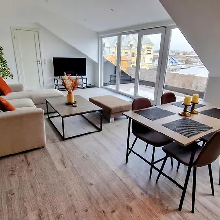 Lovely 2-bedroom Loft With Panoramic View. *