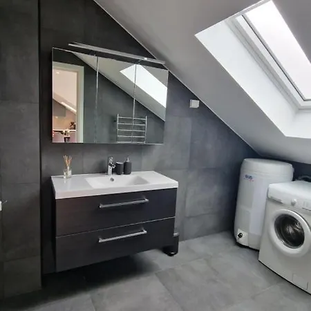 Appartement Lovely 2-bedroom Loft With Panoramic View.