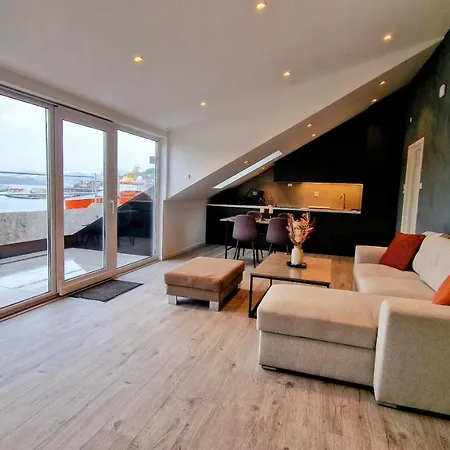 Lovely 2-bedroom Loft With Panoramic View. Appartement *
